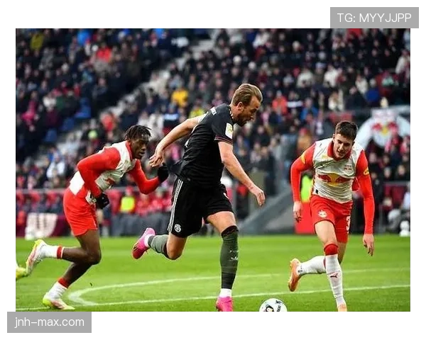 拜仁防守体系漏洞频出：阶段性波动对球队战绩稳定性造成考验